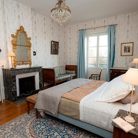 Bed and Breakfast Domaine De Montclair à Pommiers  Extérieur photo