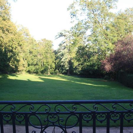 Bed and Breakfast Domaine De Montclair à Pommiers  Extérieur photo