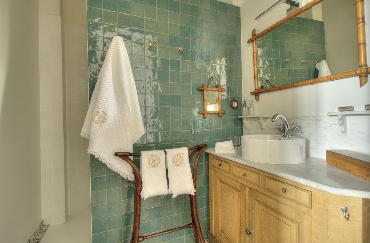 Bed and Breakfast Domaine De Montclair à Pommiers  Extérieur photo